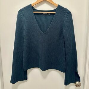 MINK PINK blue v-neck split flowy sleeve sweater